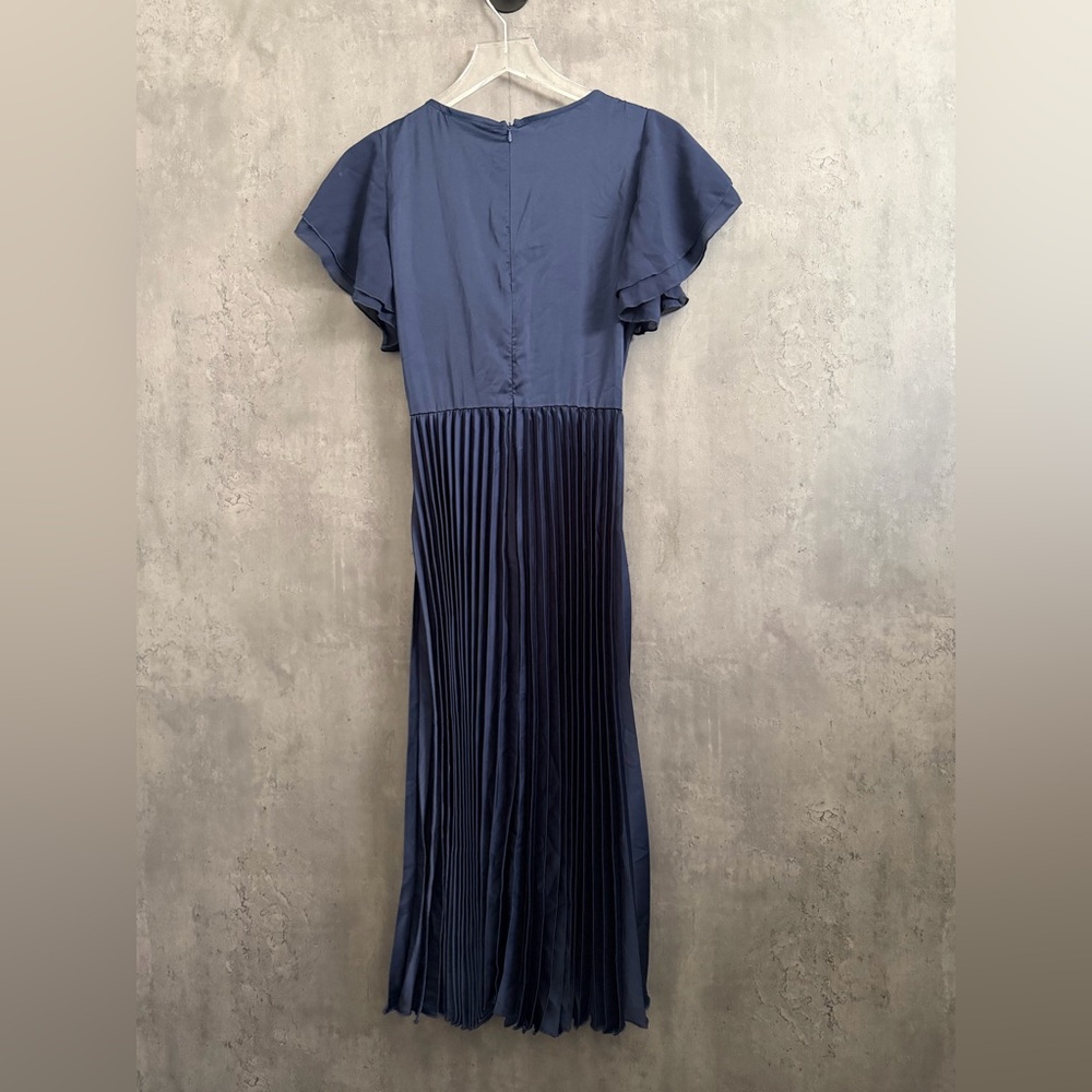 PETAL & PUP NOVA FLUTTER SLEEVE MIDI DRESS - L B2333 - Picture 6 of 6